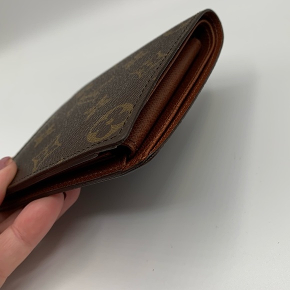 Authentic Louis Vuitton Marco Bifold Wallet - Picture 8 of 13